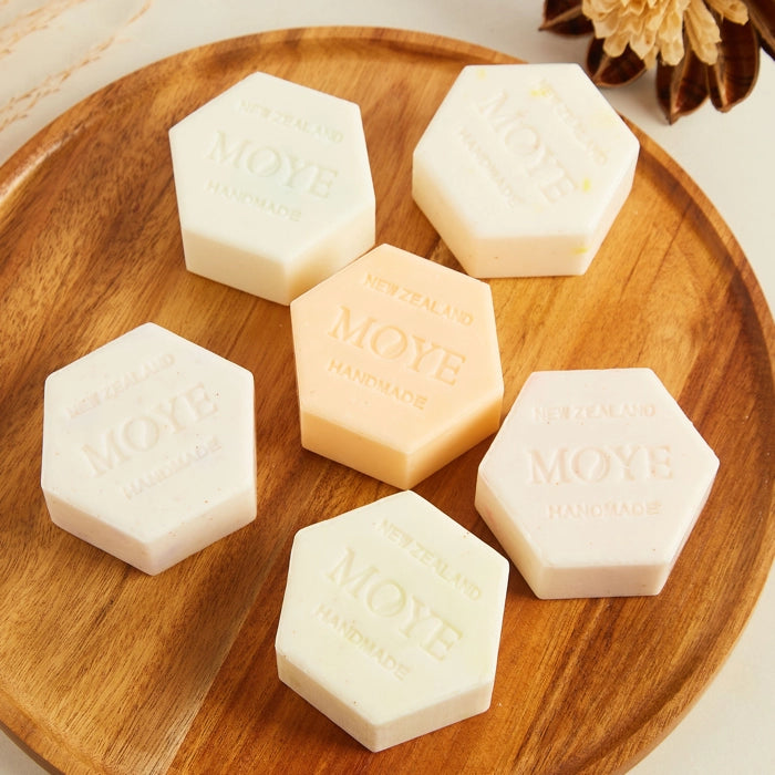 MOYE ピンクソルトソープ 100g|ニュージーランド製ハンドメイド石鹸(フリージア)